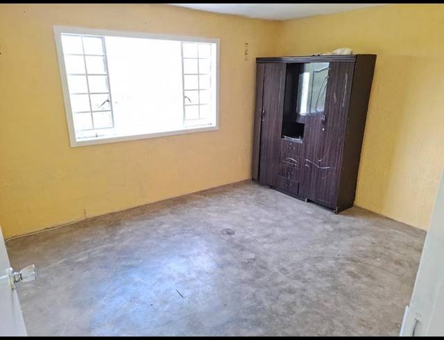 2 BEDROOM PROPERTY TO RENT IN NEWLANDS EAST